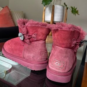 Pink gem UGGs🩷